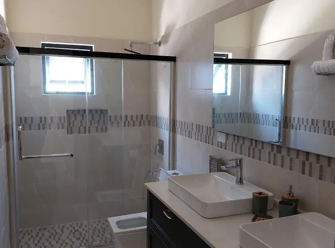 Сasa de vacaciones Pyramid Joy, 2 Bedroom Villa, Ocho Rios, Jamaica *